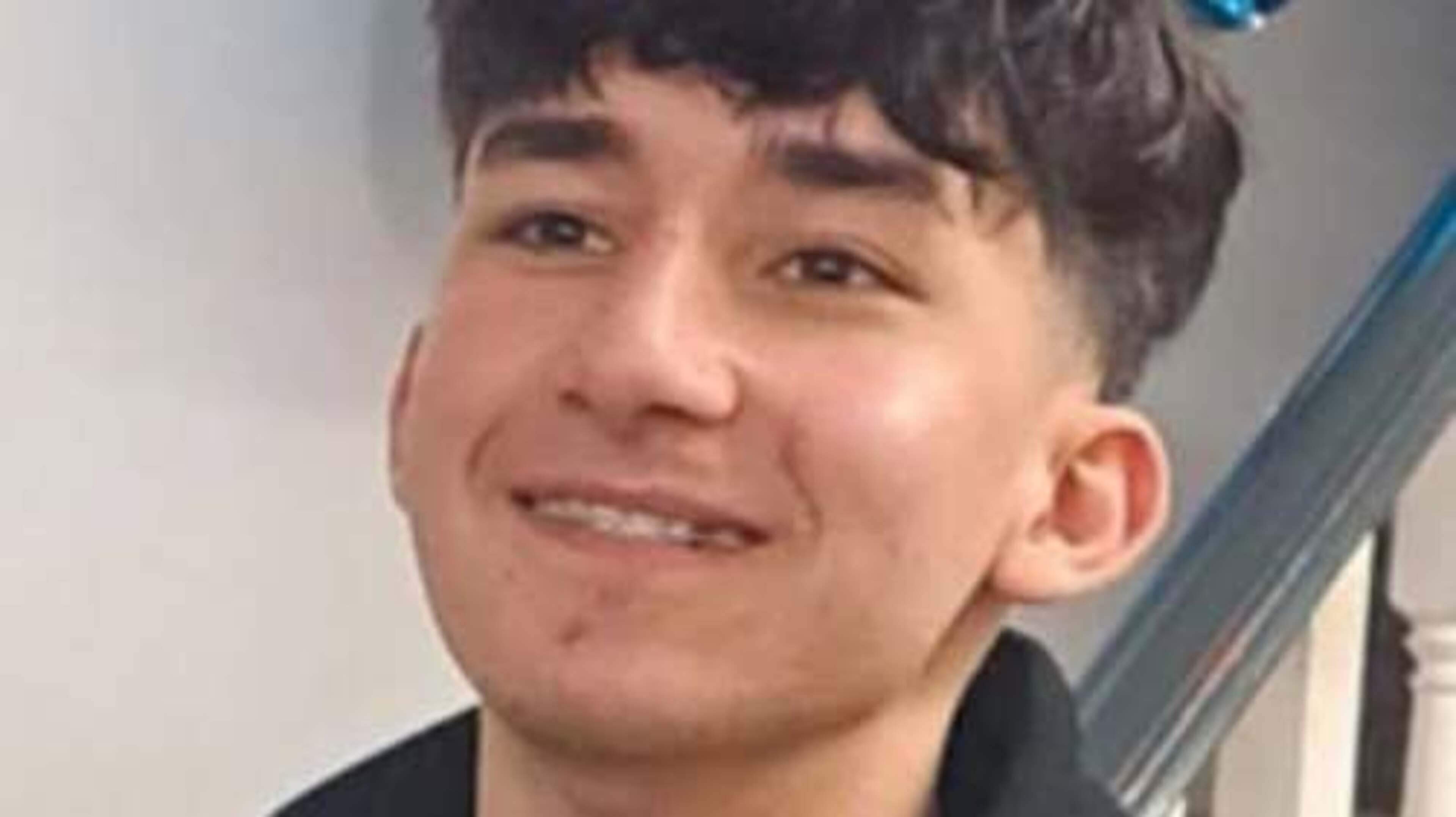 Gardaí issue urgent appeal for information on missing Cork teen (16) amid welfare concerns
